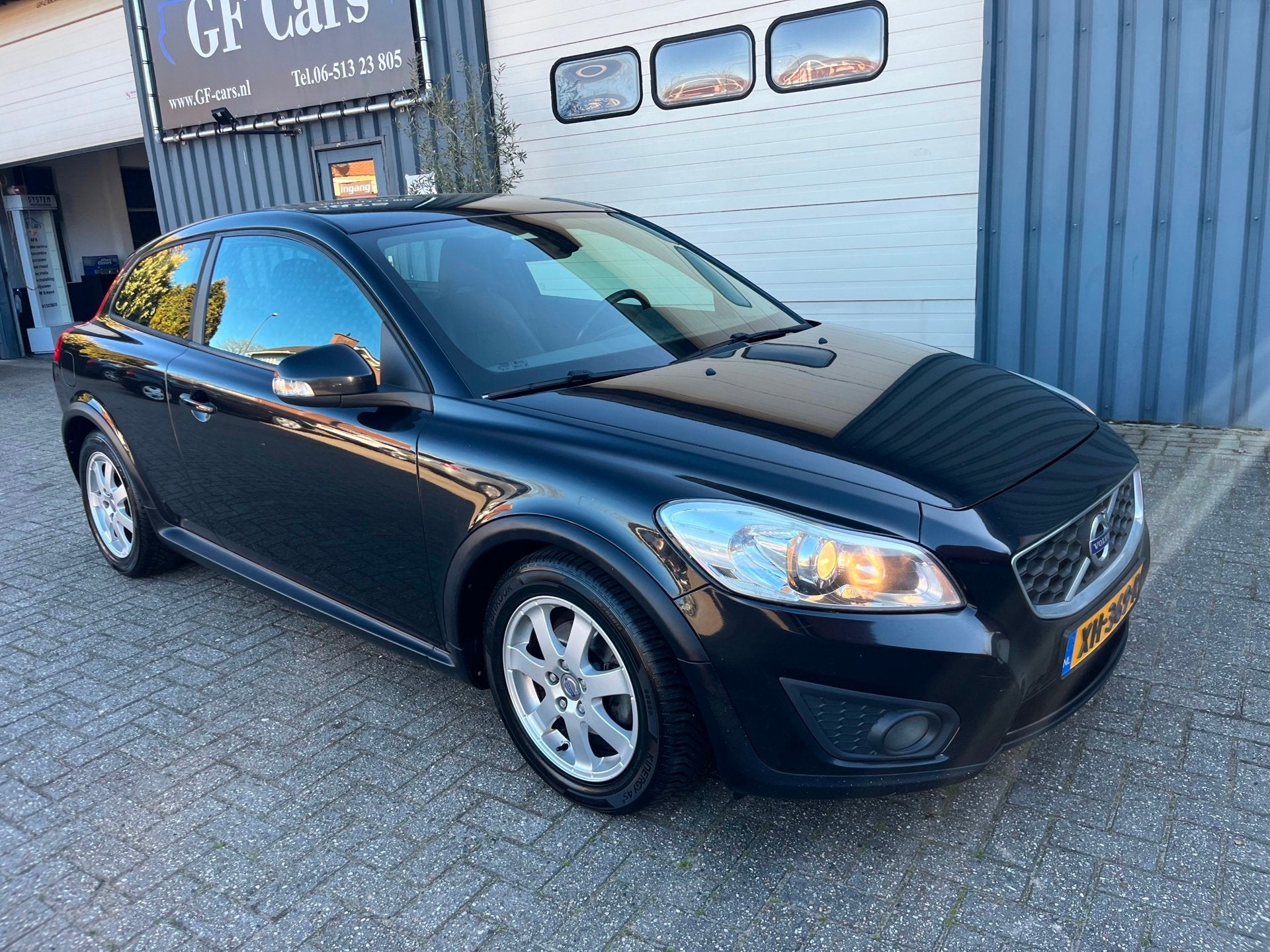 Volvo C30 1.6 D2 S/S Momentum 2012 APK AIRCO NAP, Auto's, Voorwielaandrijving, Gebruikt, 4 stoelen, Leder en Stof
