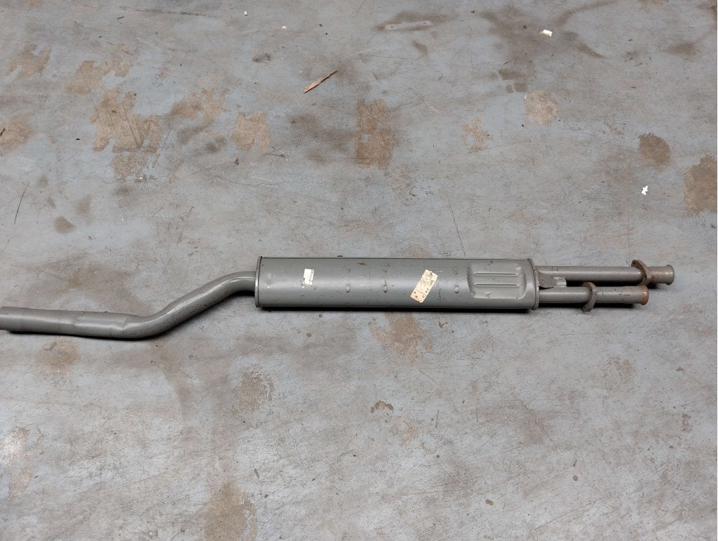 BMW 520 , 525 ,E12 uitlaat middendemper 18121246022 nieuw, Auto-onderdelen, Niet ingevuld, Niet ingevuld, Nieuw, Ophalen of Verzenden