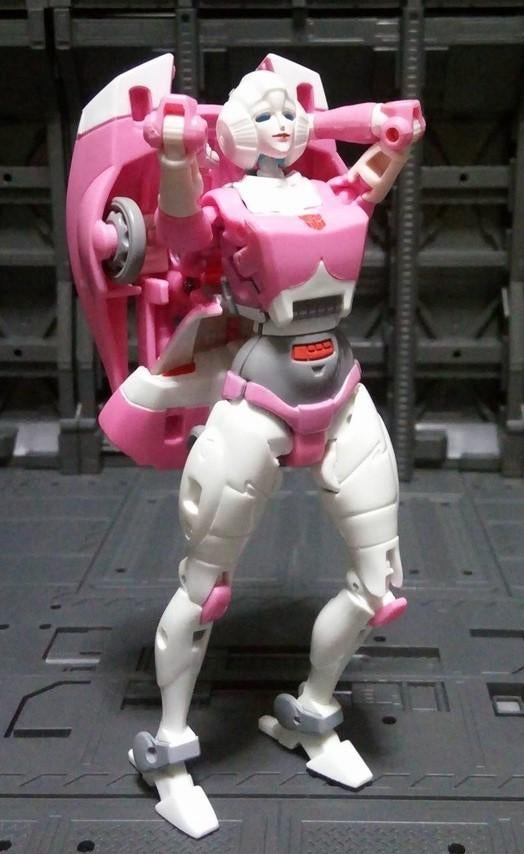 Arcee Transformers Legends Takara Tomy 100% compleet, Verzamelen, Transformers, Zo goed als nieuw, G1, Autobots, Ophalen of Verzenden