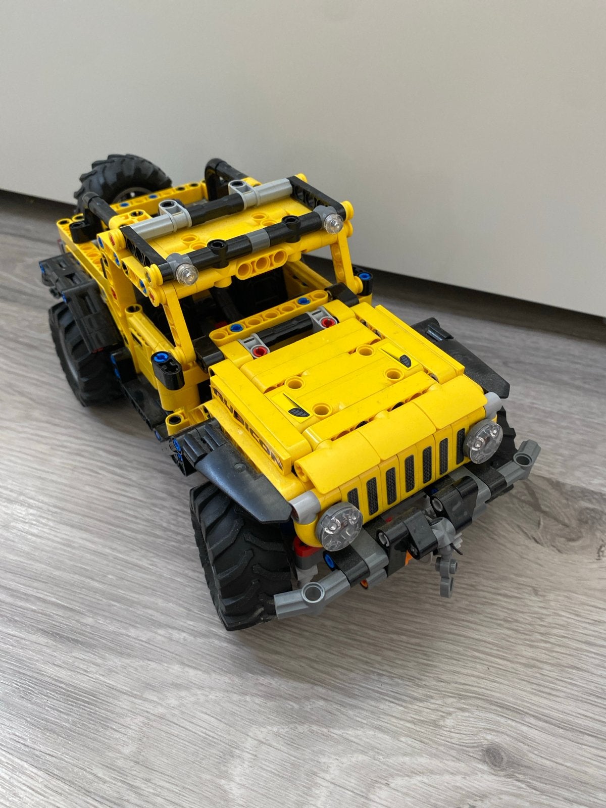 Lego Technic Jeep Rubicon - Gele 4x4 Off-Road Voertuig, Ophalen, Zo goed als nieuw, Overige merken