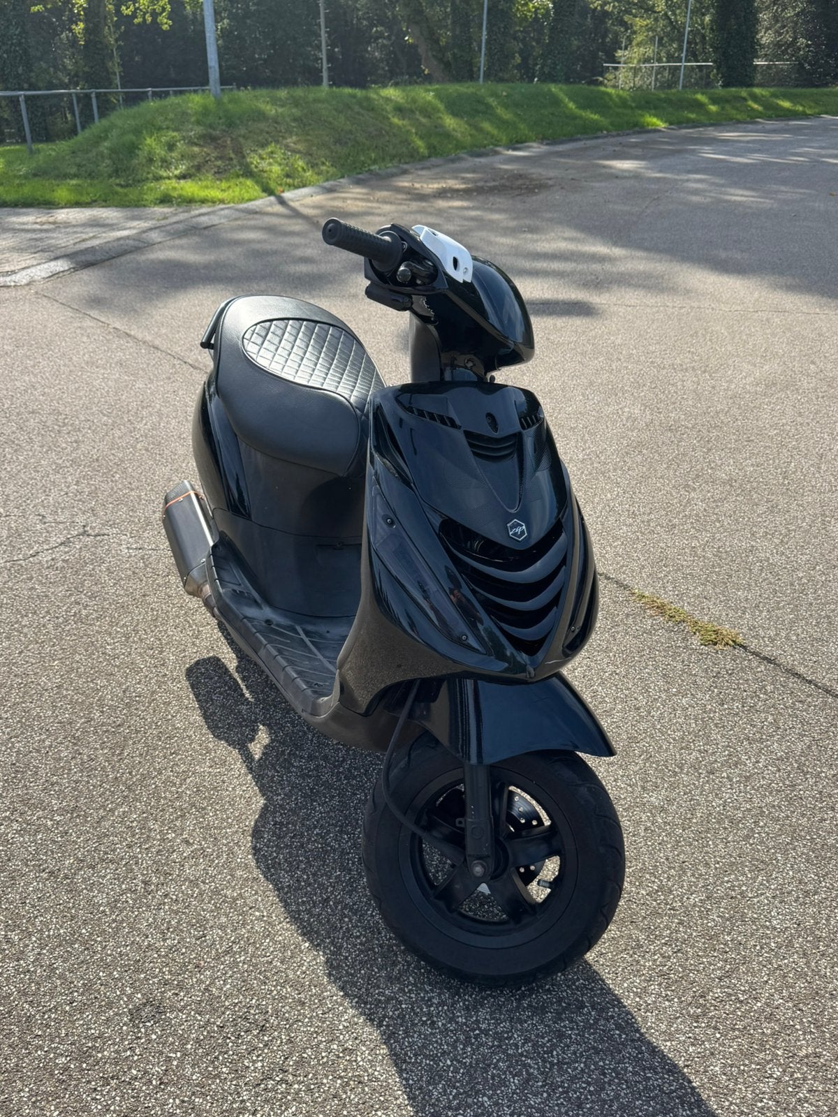 Piaggio zip 4takt brom, Fietsen en Brommers, Ophalen, Zo goed als nieuw, Benzine, Zip