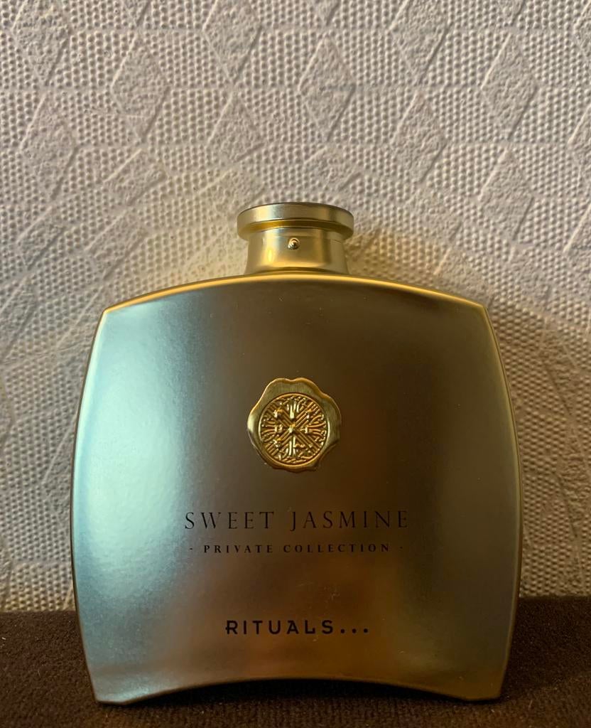Rituals Sweet Jasmine goude vaas 100ML, Sieraden, Tassen en Uiterlijk, Uiterlijk | Parfum, Ophalen of Verzenden, Gebruikt