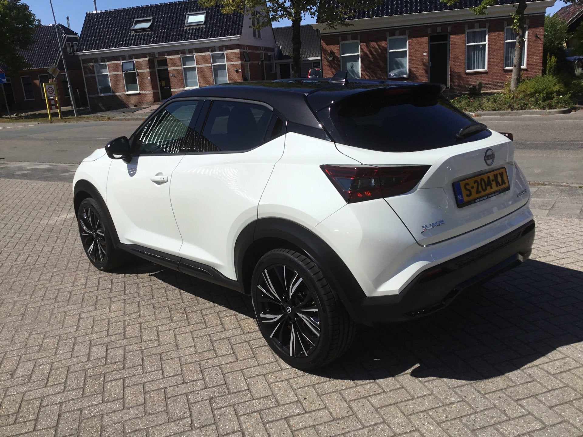 Foto 3 van Nissan Juke 1.0 DIG-T N-Design (bj 2023)