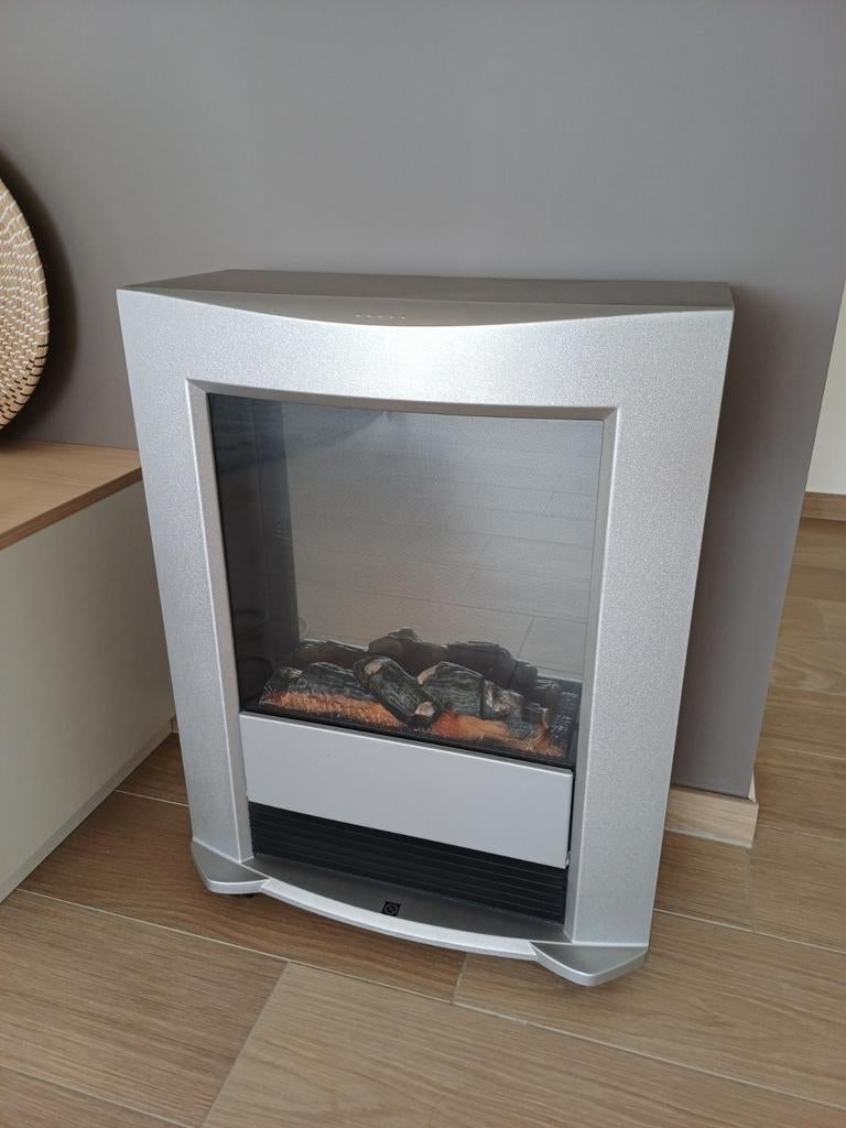 Modern RVS Elektrisch haardje met verwarming, Ophalen, Gebruikt, Vrijstaande haard, Elektrische haard