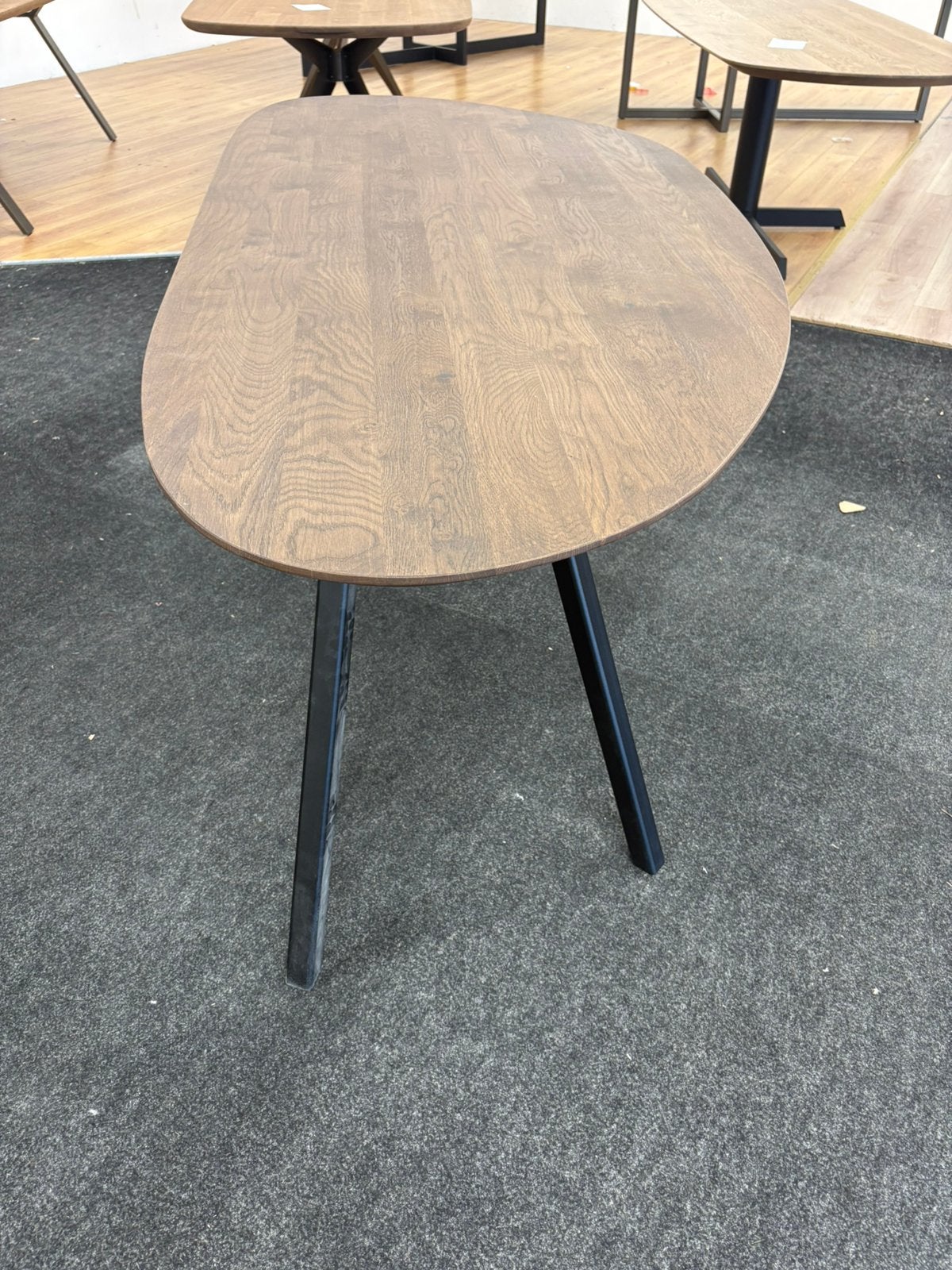 Dyyk eetkamertafel Spott, Ophalen, 200 cm of meer, 50 tot 100 cm, Zo goed als nieuw