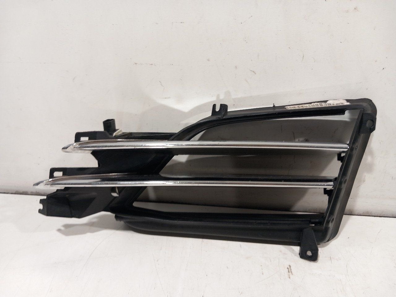 Grillerooster links Tesla Model S, Onderdelen@venauto.nl, Van der Ven Autorecycling B.V., Gebruikt, Ettenseweg 76, 4706 PB Roosendaal, The Netherlands