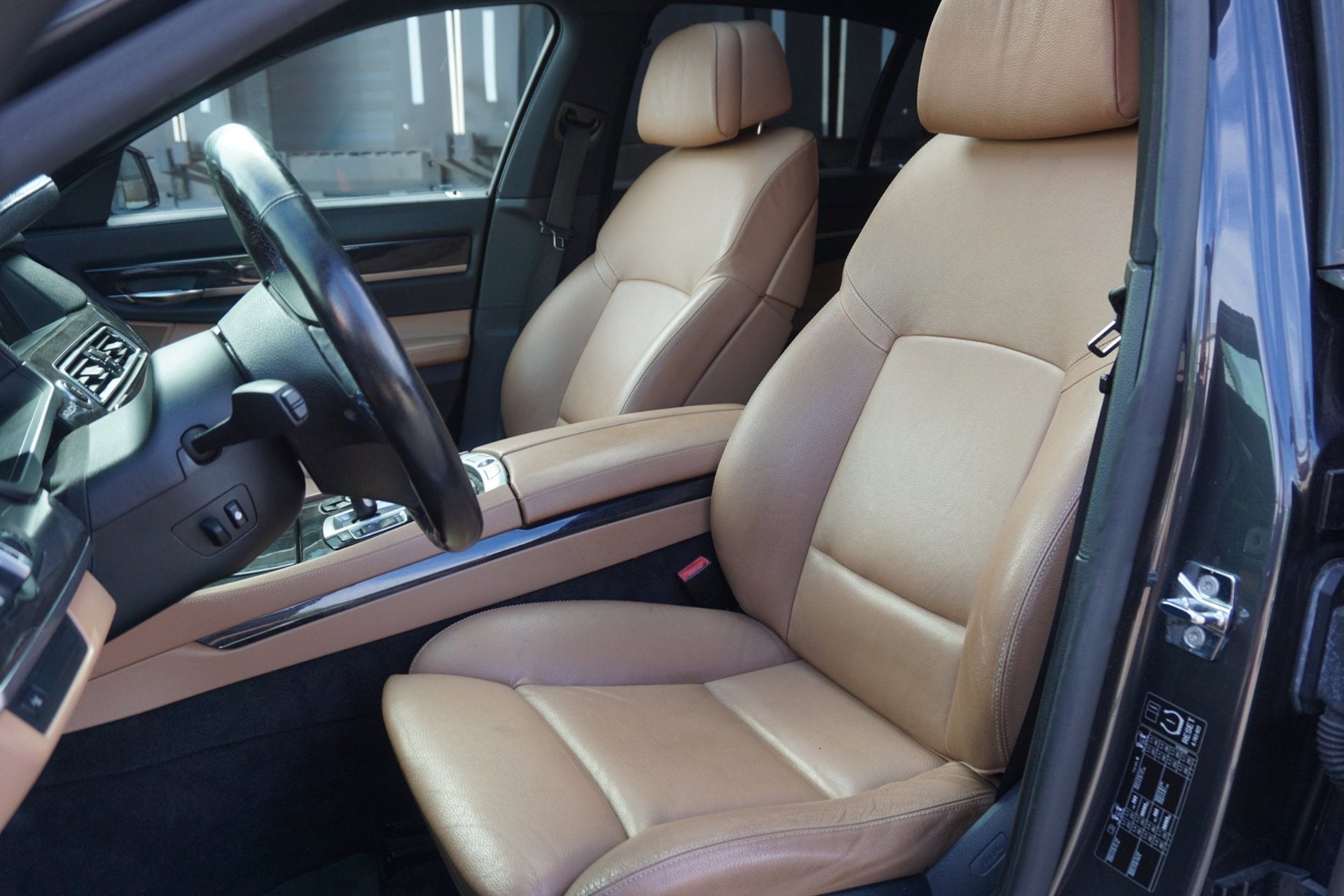 BMW 7-serie 740i, Auto's, Automaat, Achterwielaandrijving, Gebruikt, Beige