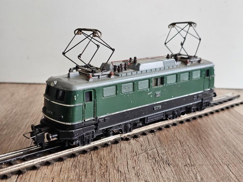 Modeltrein H0 TRIX-EXPRESS E40 LOKOMOTIEF metaal GETEST OK, Gebruikt, Trix, Ophalen of Verzenden, Analoog