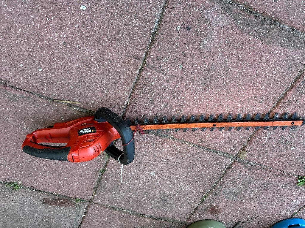 Heggenschaar black Decker 75lang, Ophalen of Verzenden, Gebruikt, Elektrisch, Black & Decker