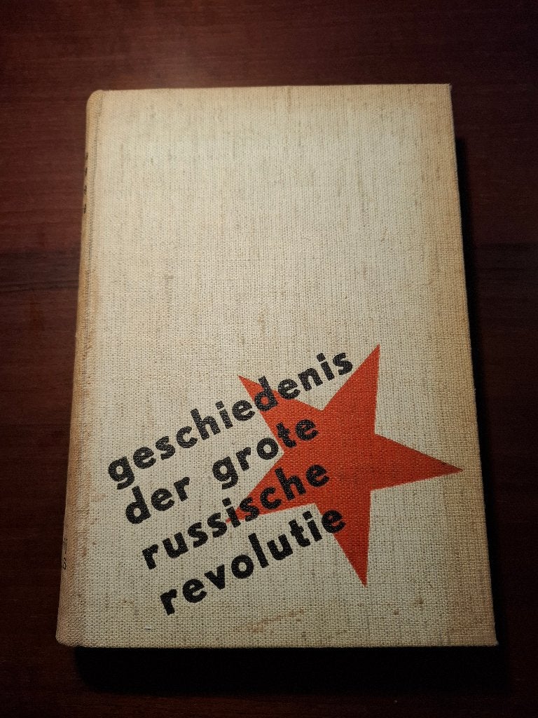 Boek - geschiedenis der grote Russische revolutie (1937), Maxim Gorky (red), Europa, Ophalen of Verzenden, 20e eeuw of later