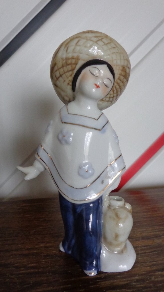 Beeldje Mexicaanse jongen met kruik, Verzamelen, Beelden en Beeldjes, Ophalen, Zo goed als nieuw, Mens