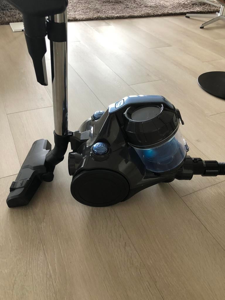 Stofzuiger zonder zak van silverCrest, Ophalen, Stofzuiger, Zo goed als nieuw, Minder dan 1200 watt