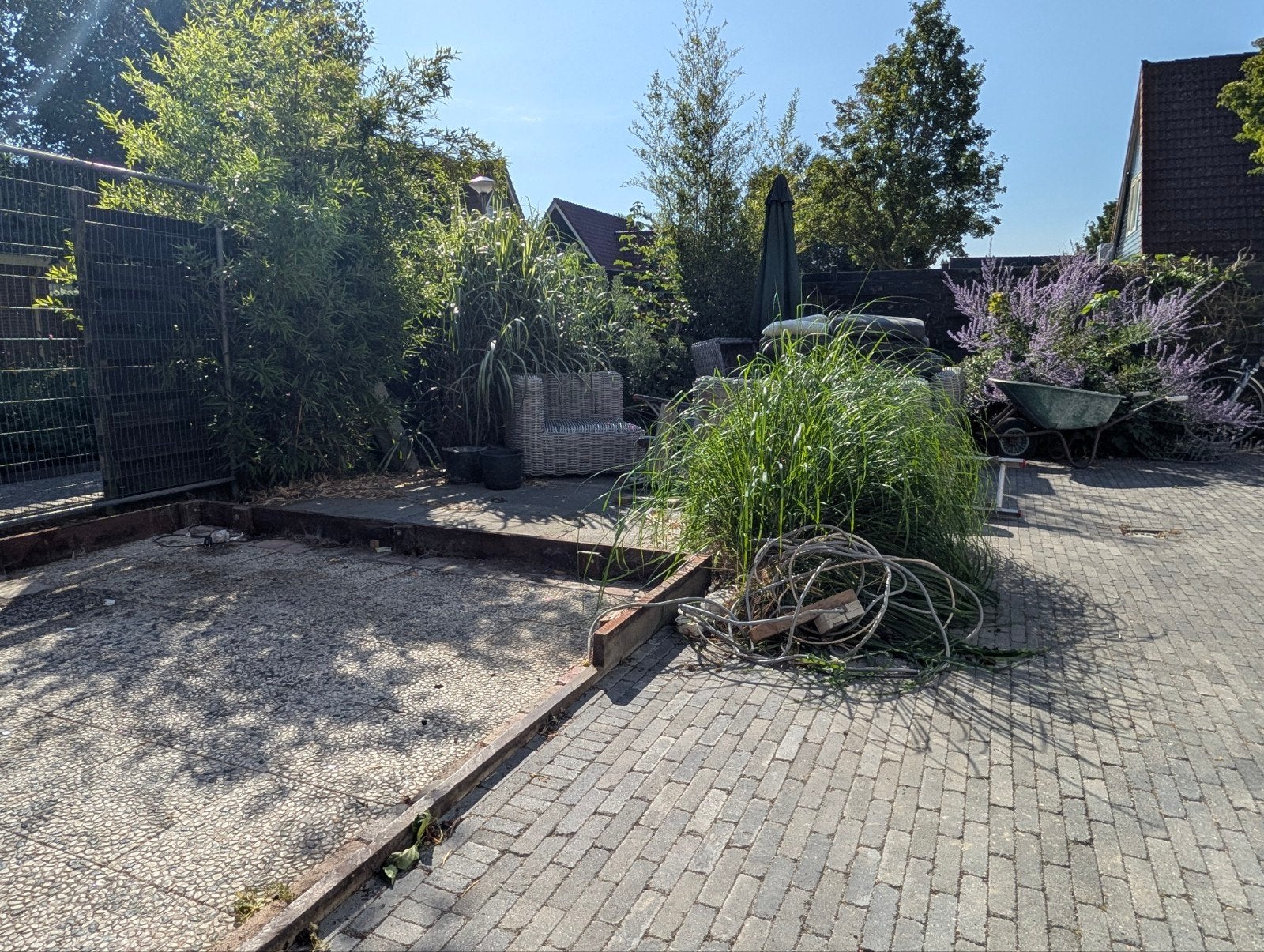 Gratis grindtegels 40x40 cm, totaal 11 m2, Gebruikt, Ophalen of Verzenden, 10 m² of meer, Grind