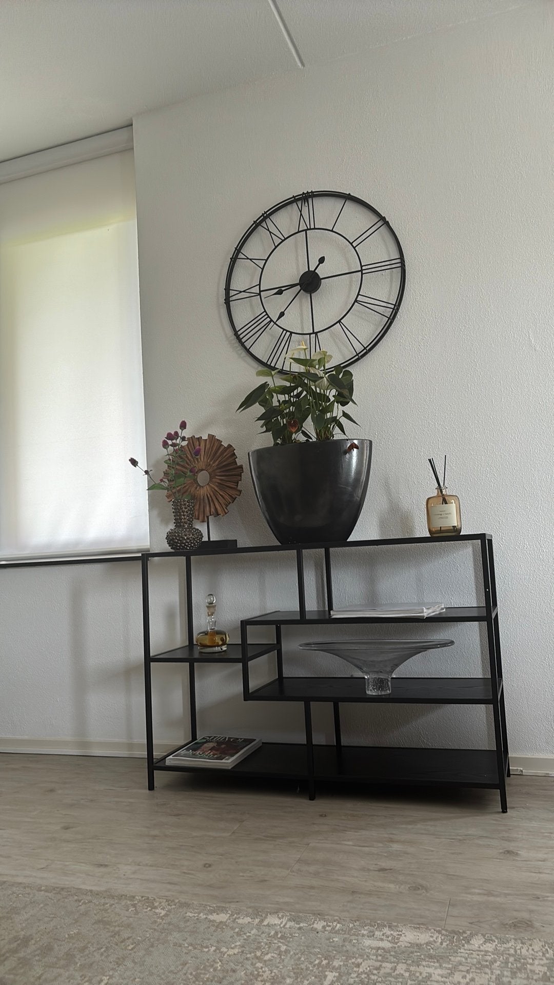 Zwarte kast, Ophalen, Zo goed als nieuw, 25 tot 50 cm, Minder dan 150 cm