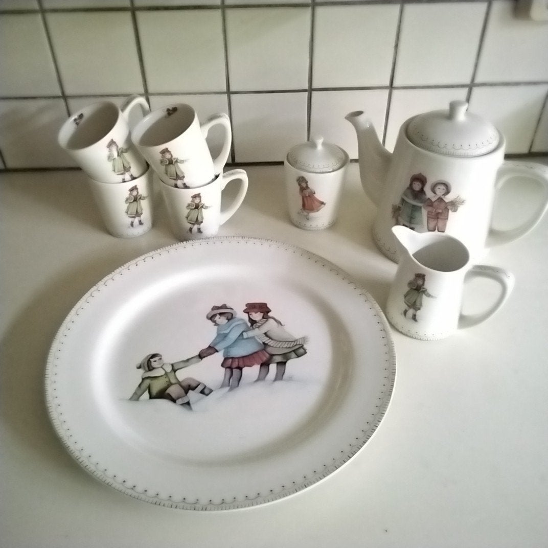Jet memories : Theepot met roomstel , mokken,schaal, Overige typen, Ophalen of Verzenden, Zo goed als nieuw, Overige stijlen