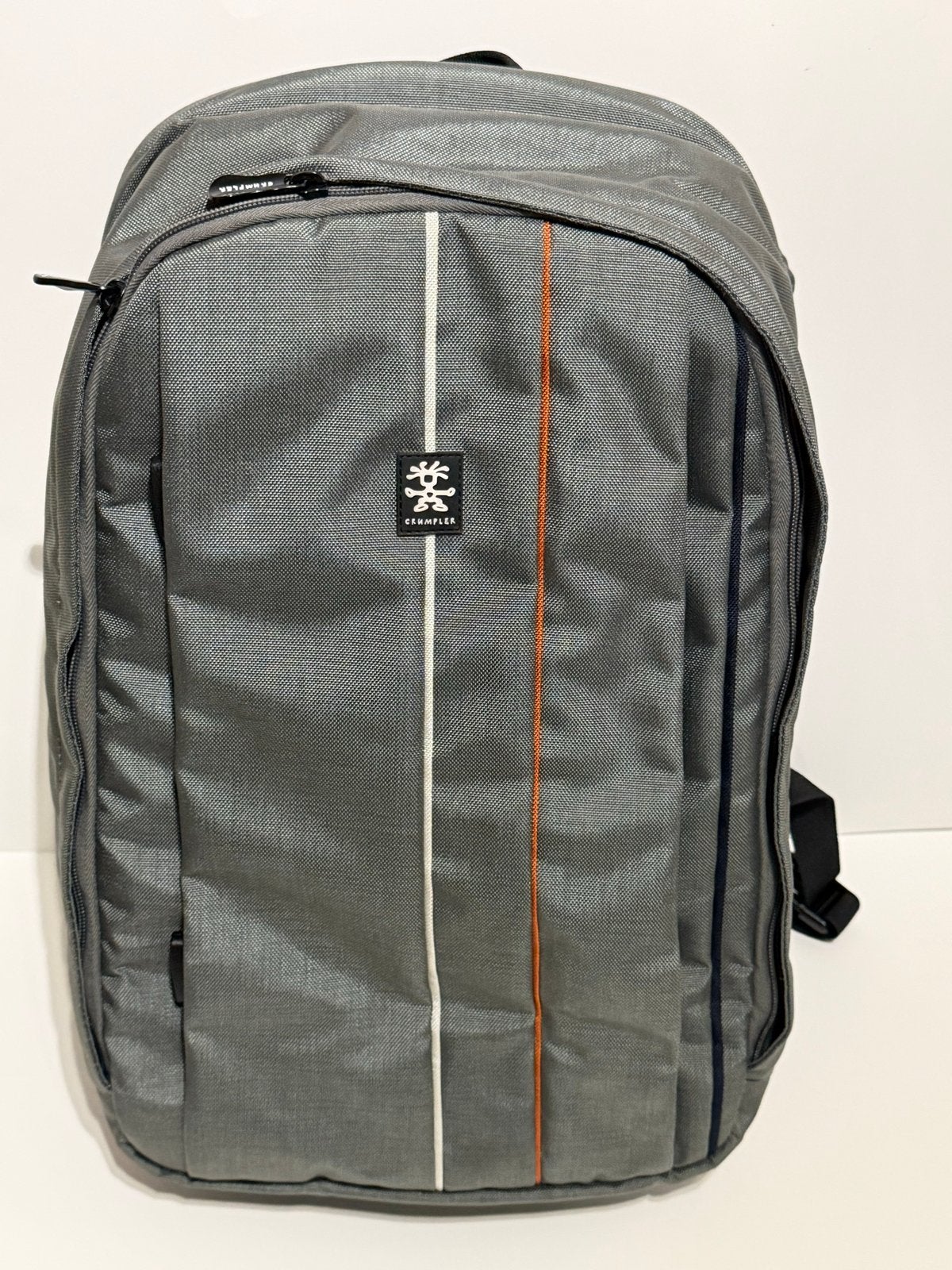 Crumpler Rugtas voor Camera - Grijs met Oranje Interieur, Ophalen, Rugtas, Voorvak, Zo goed als nieuw