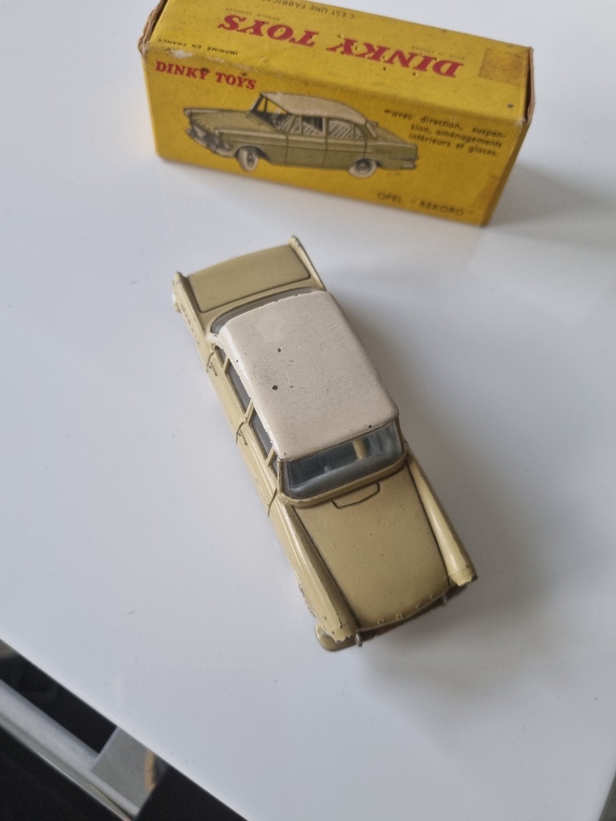 dinky toys, Hobby en Vrije tijd, Modelauto's | 1:43, Ophalen of Verzenden, Gebruikt, Auto, Dinky Toys