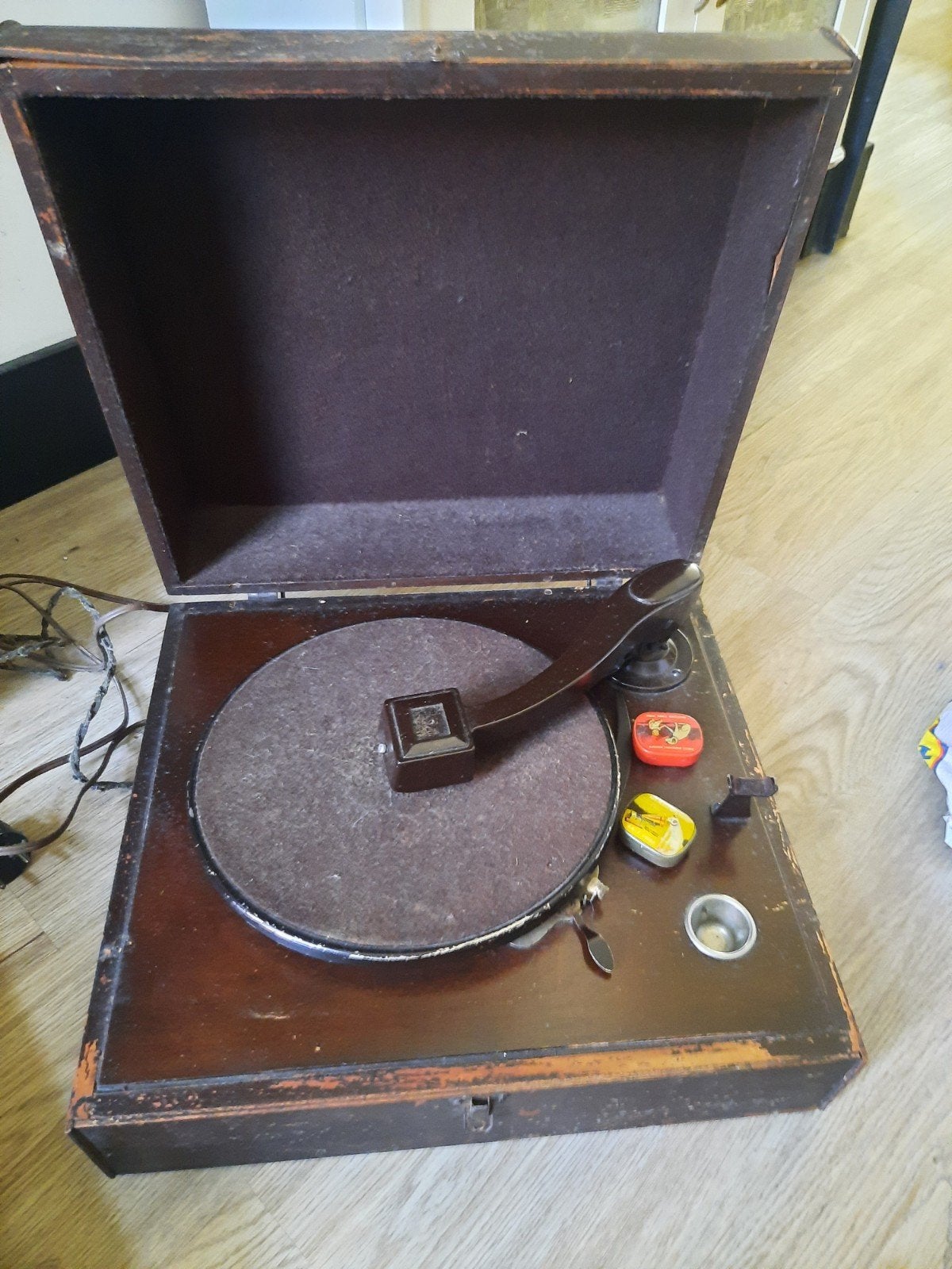 Antieke His Master's Voice (HMV) grammofoon met oude platen, Ophalen, Gebruikt, Platenspeler, Overige merken
