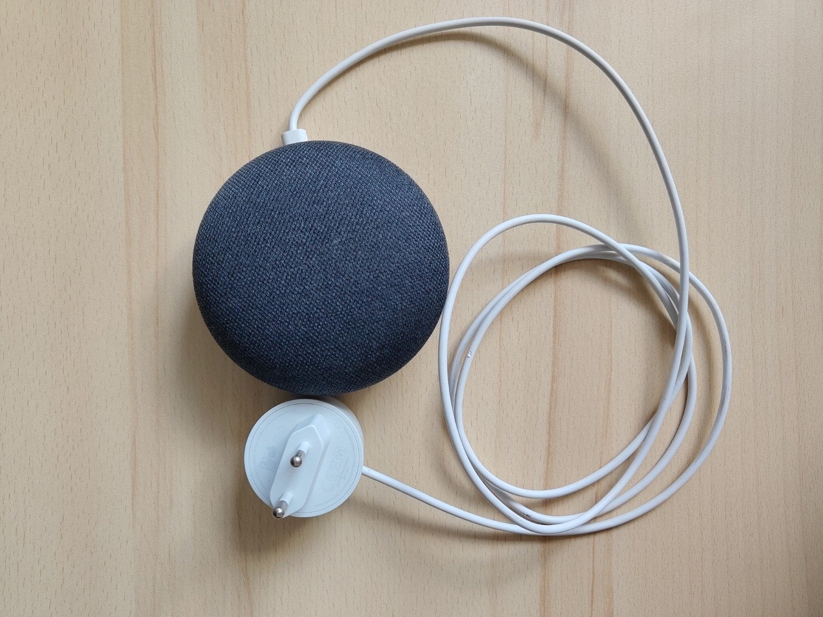 Google home mini assistent speaker zwart generatie 1, Audio, Tv en Foto, Overige typen, Zo goed als nieuw, Minder dan 60 watt