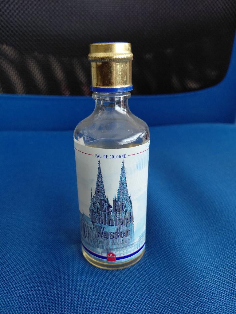 Vintage Eau de Cologne, zie de foto's en beschrijving., Verzamelen, Parfumverzamelingen, Verzenden, Parfumfles