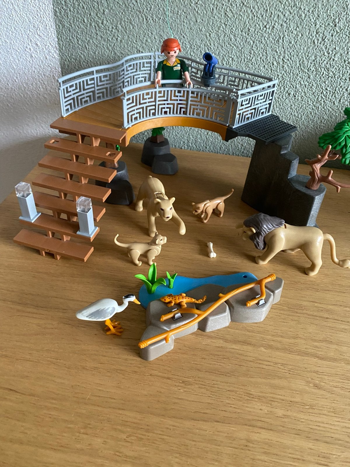 Playmobil Leeuwenverblijf met verzorger en accessoires, Ophalen of Verzenden, Gebruikt, Complete set