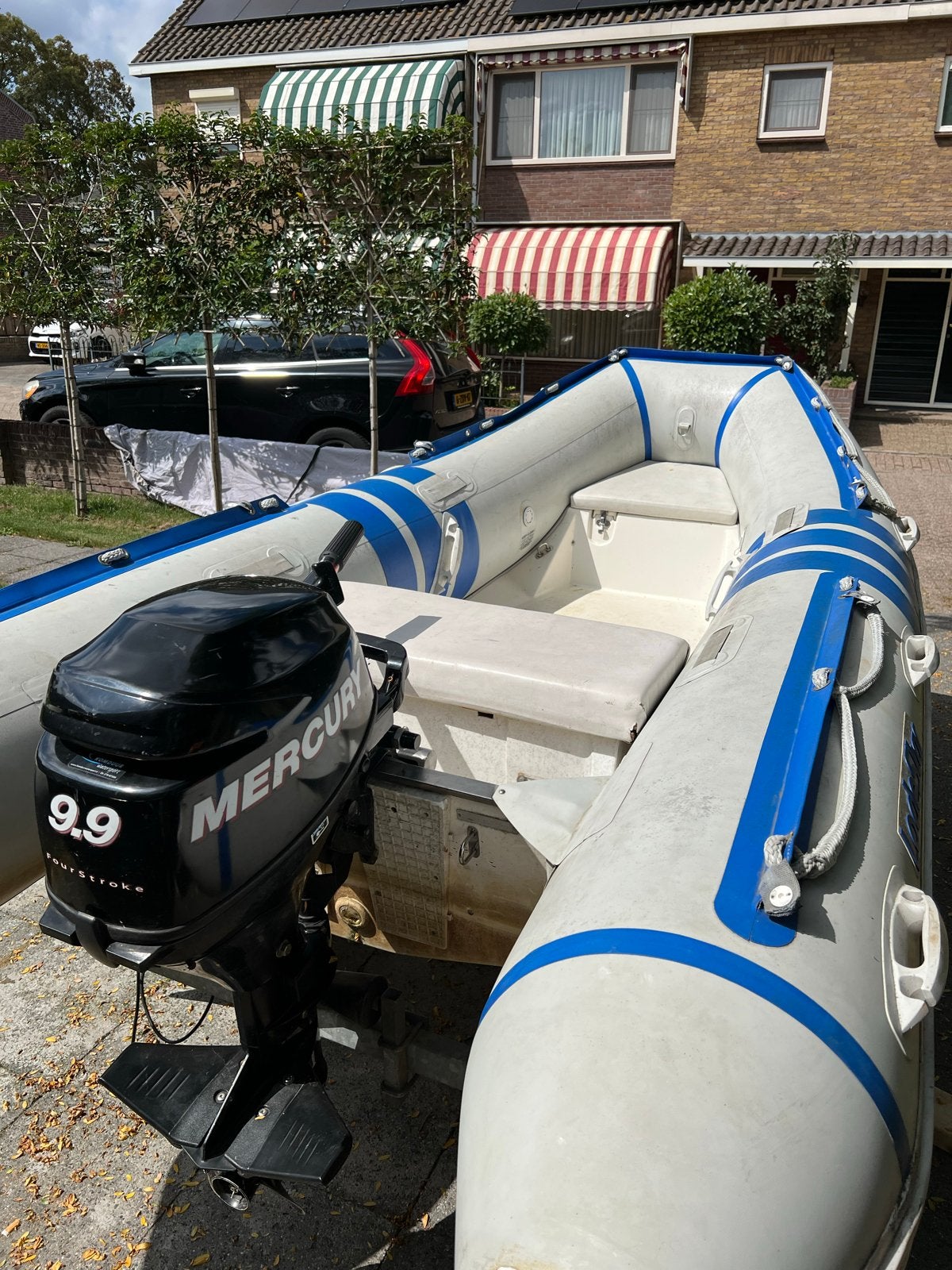 Foto 4 van Lodestar rubberboot met Mercury 9.9 pk buitenboordmotor