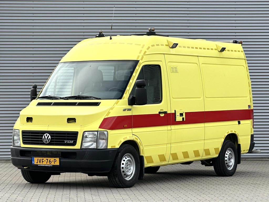 Volkswagen LT LT 2.8 TDI 158 PK lang Ambulance Rettungswagen, Auto's, Bestelauto's, Euro 2, Gebruikt, 4 cilinders, Startonderbreker