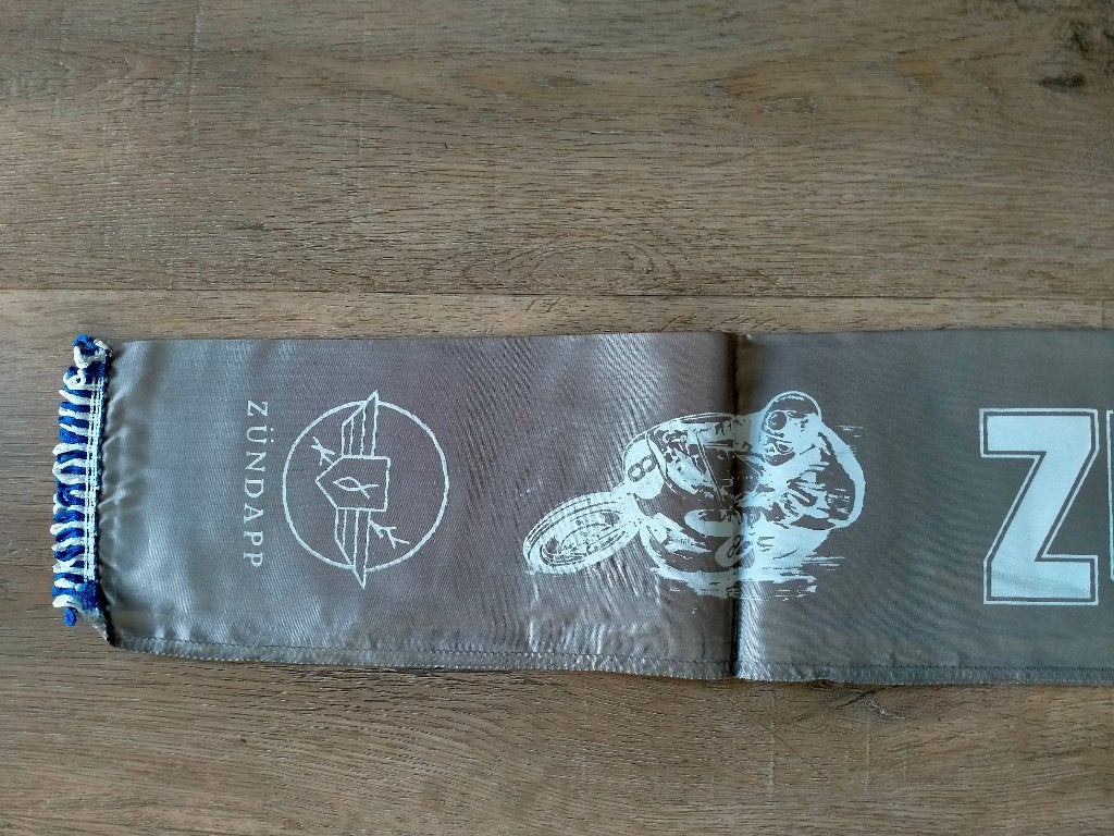 Foto 6 van Zundapp motor motoren merk vintage logo sjaaltje sjaal 3