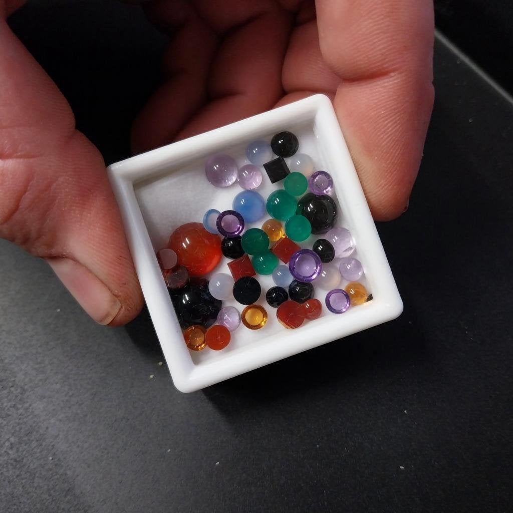 Mis van ronde cabochons edelsteen, Ophalen of Verzenden