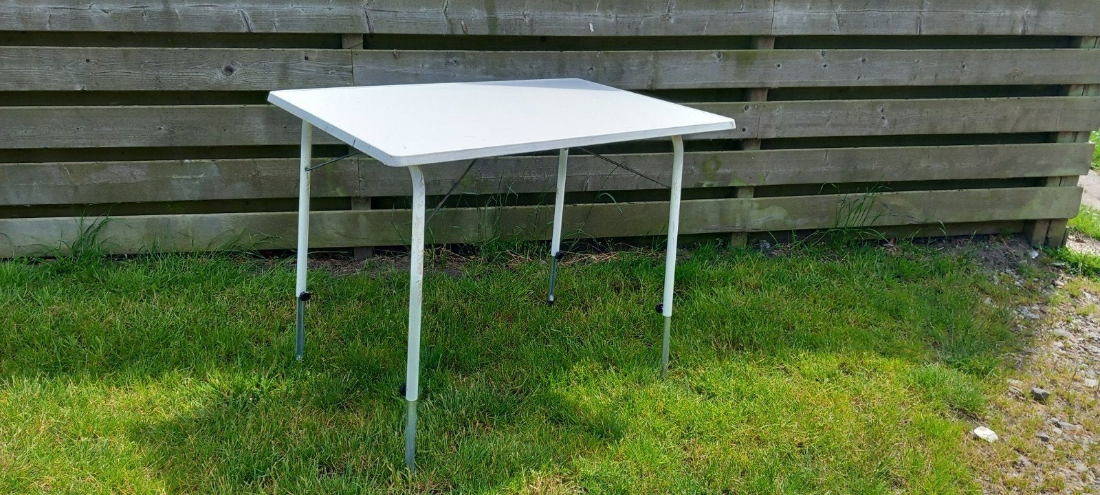 Handige campingtafel - L 99 cm x B 67 cm, Ophalen of Verzenden