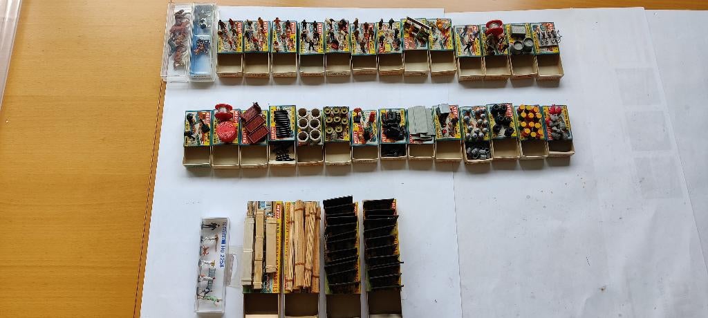 Groot lot modelbaanaccessoires HO, Overige merken, Verzenden, Gelijkstroom of Wisselstroom, Overige typen