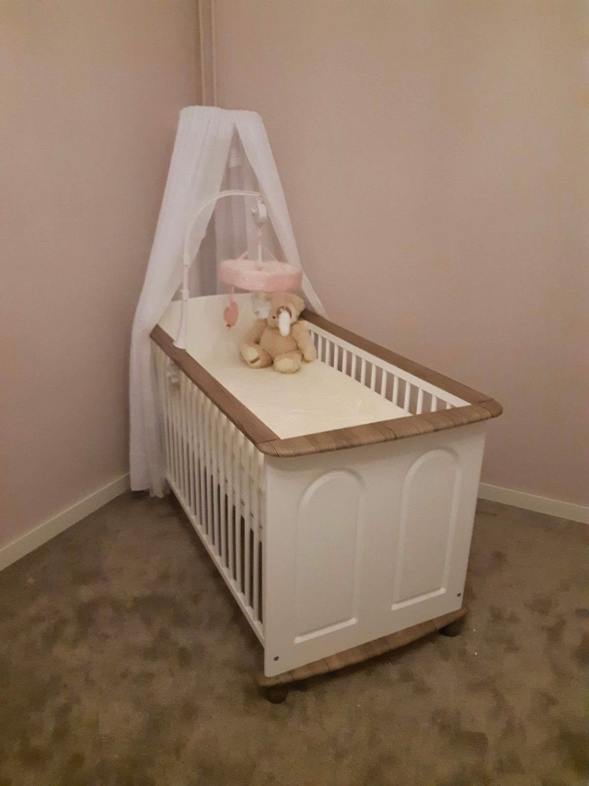 Complete Kinderkamer Babypark:Ledikant, Commode, Kledingkast, Gebruikt, 70 tot 85 cm, Ophalen of Verzenden, Lattenbodem