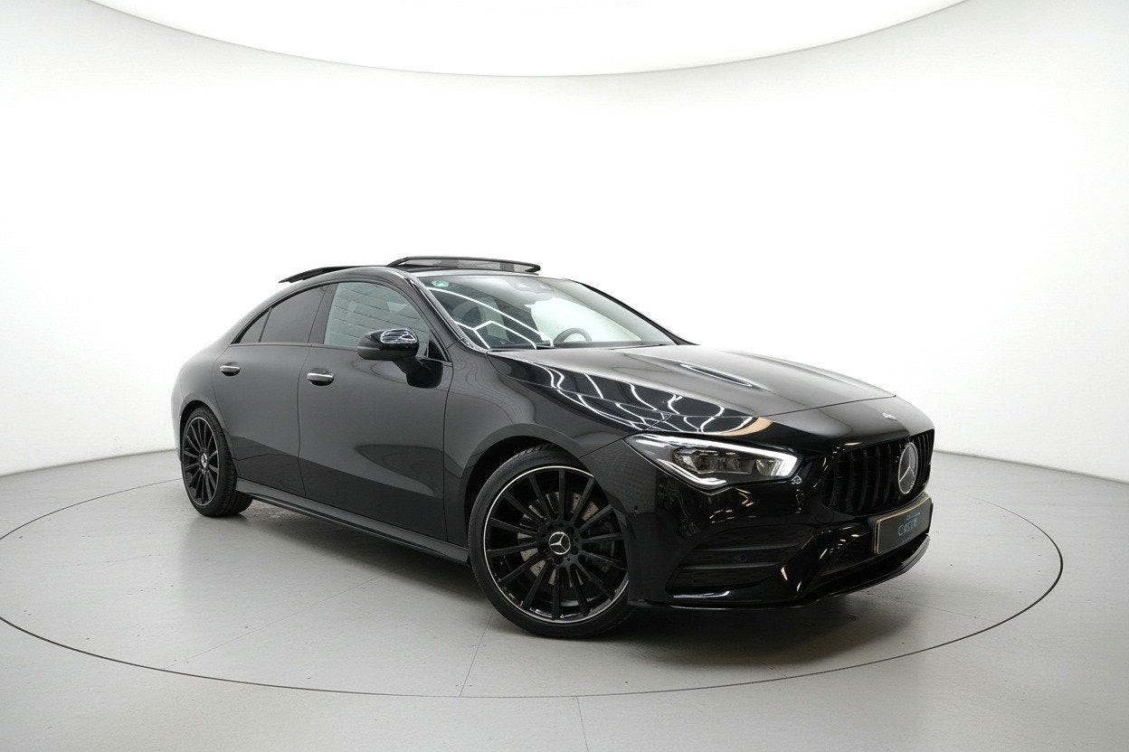 Mercedes-Benz CLA-klasse 200 AMG NIGHT PANO SFEER CAM NAP, Auto's, Gebruikt, 715 kg, Origineel Nederlands, Bedrijf