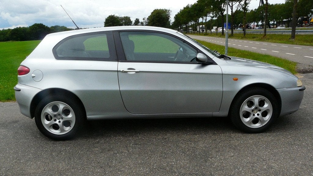 Alfa Romeo 147 1.6 T.Spark Edizione Sportiva 105 PK! ,Airco,, Auto's, Alfa Romeo, Voorwielaandrijving, Stof, Gebruikt, 4 cilinders