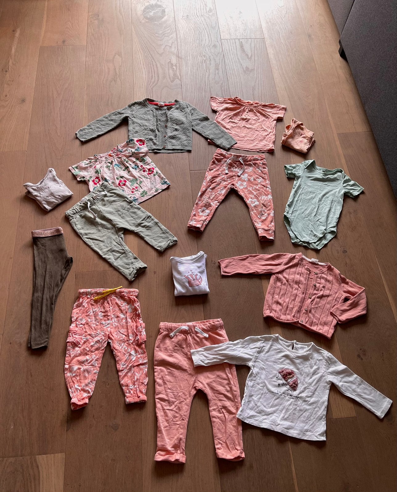 🌸 Meisjes kleding pakket maat 80/86 ☀️ Leuke setjes!, Ophalen, Gebruikt, Meisje, Setje