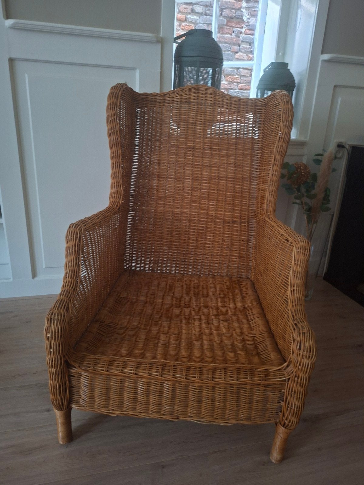 Rotan stoel/ oorfauteuil met hoge rugleuning - 105 cm hoog, Ophalen, Gebruikt, 50 tot 75 cm, Riet of Rotan