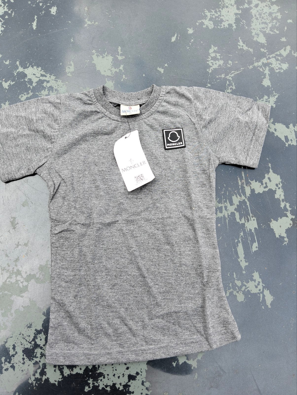 Moncler T-shirt Grijs Maat 110 Nieuw met labels, Moncler, Verzenden, Jongen of Meisje, Nieuw