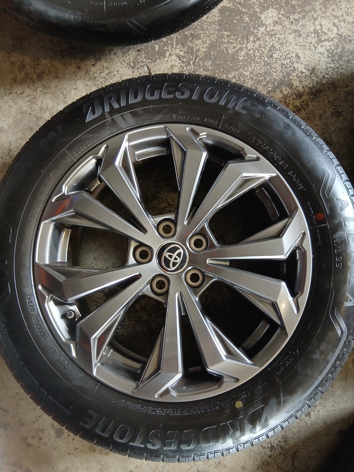 Toyota Rav 4 Velgen met Bridgestone  banden, Ophalen, 18 inch, Gebruikt, Banden en Velgen