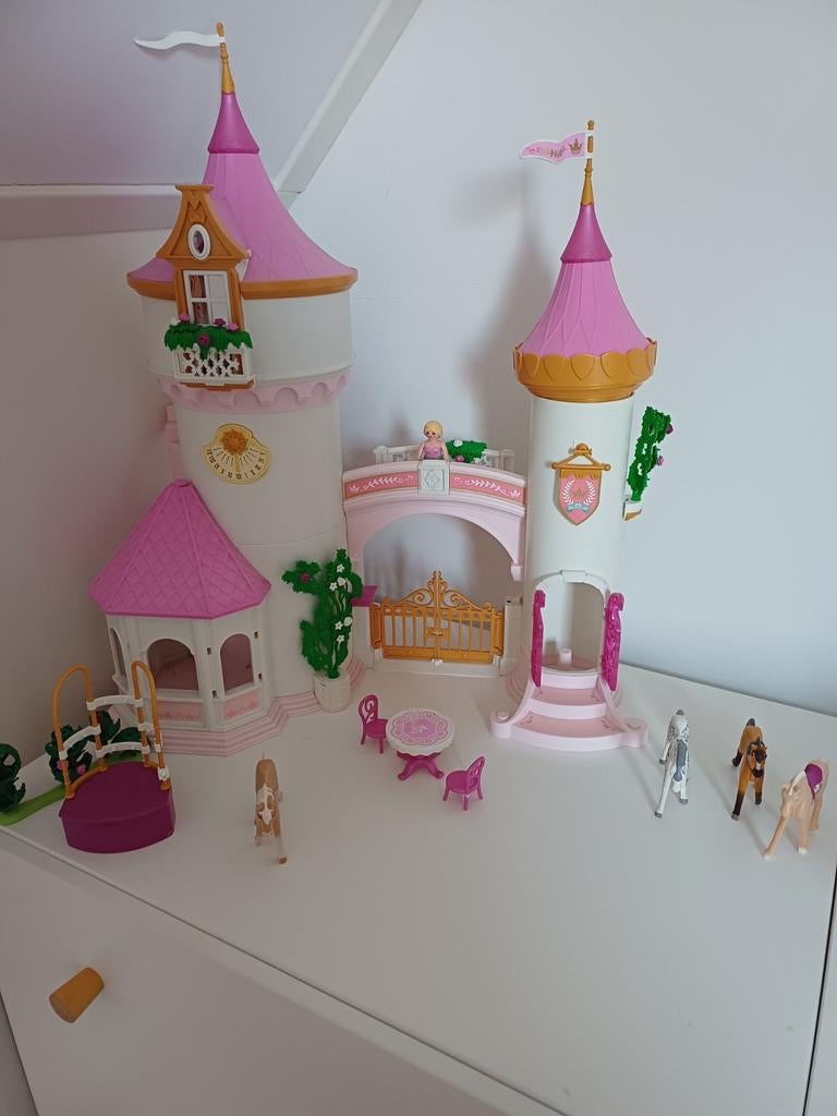 Prinsessen kasteel ( als nieuw ), Ophalen, Zo goed als nieuw, Poppenhuis