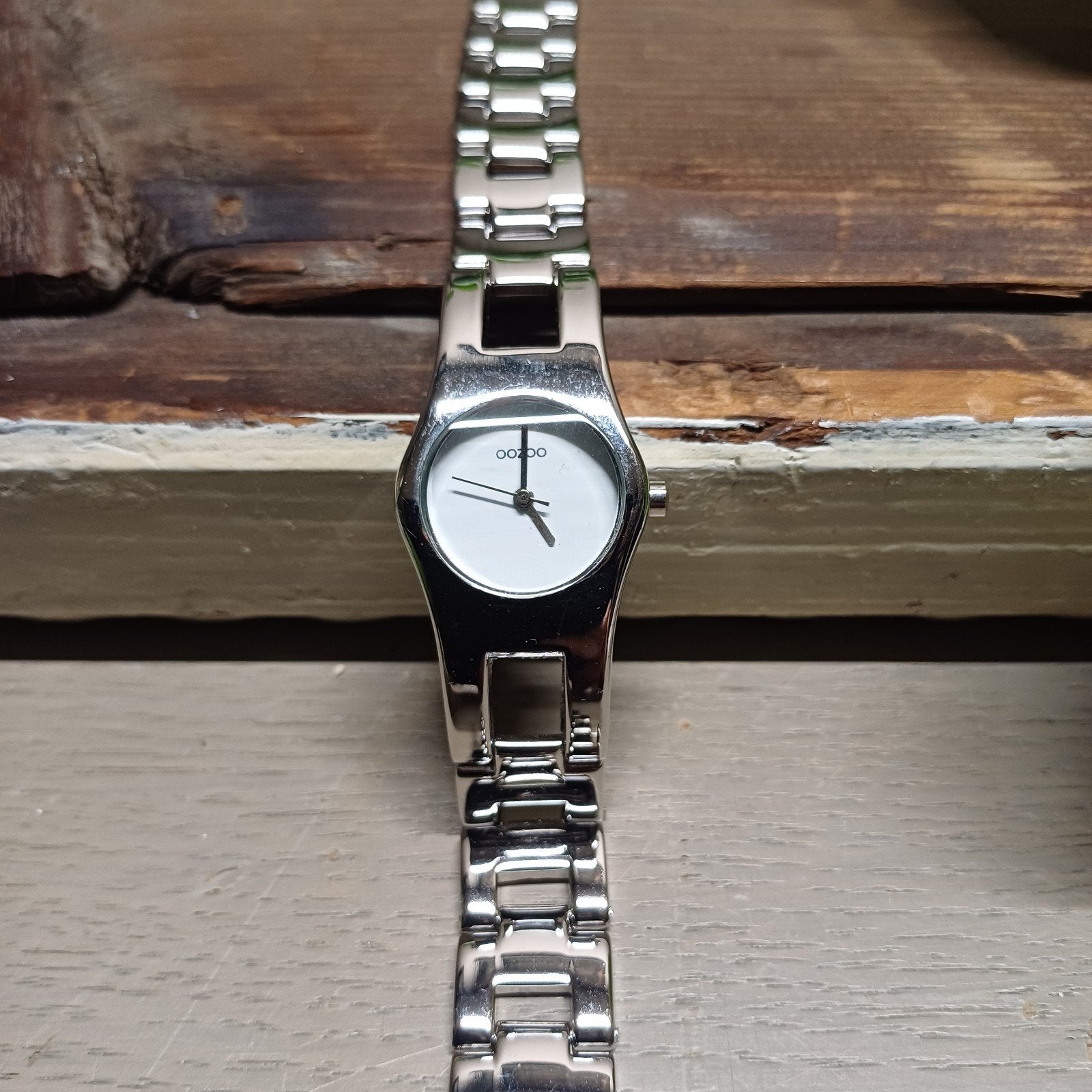 OOZOO HORLOGE  .9, Sieraden, Tassen en Uiterlijk, Horloges | Dames, Nieuw, Polshorloge, Overige merken, Staal, Ophalen of Verzenden