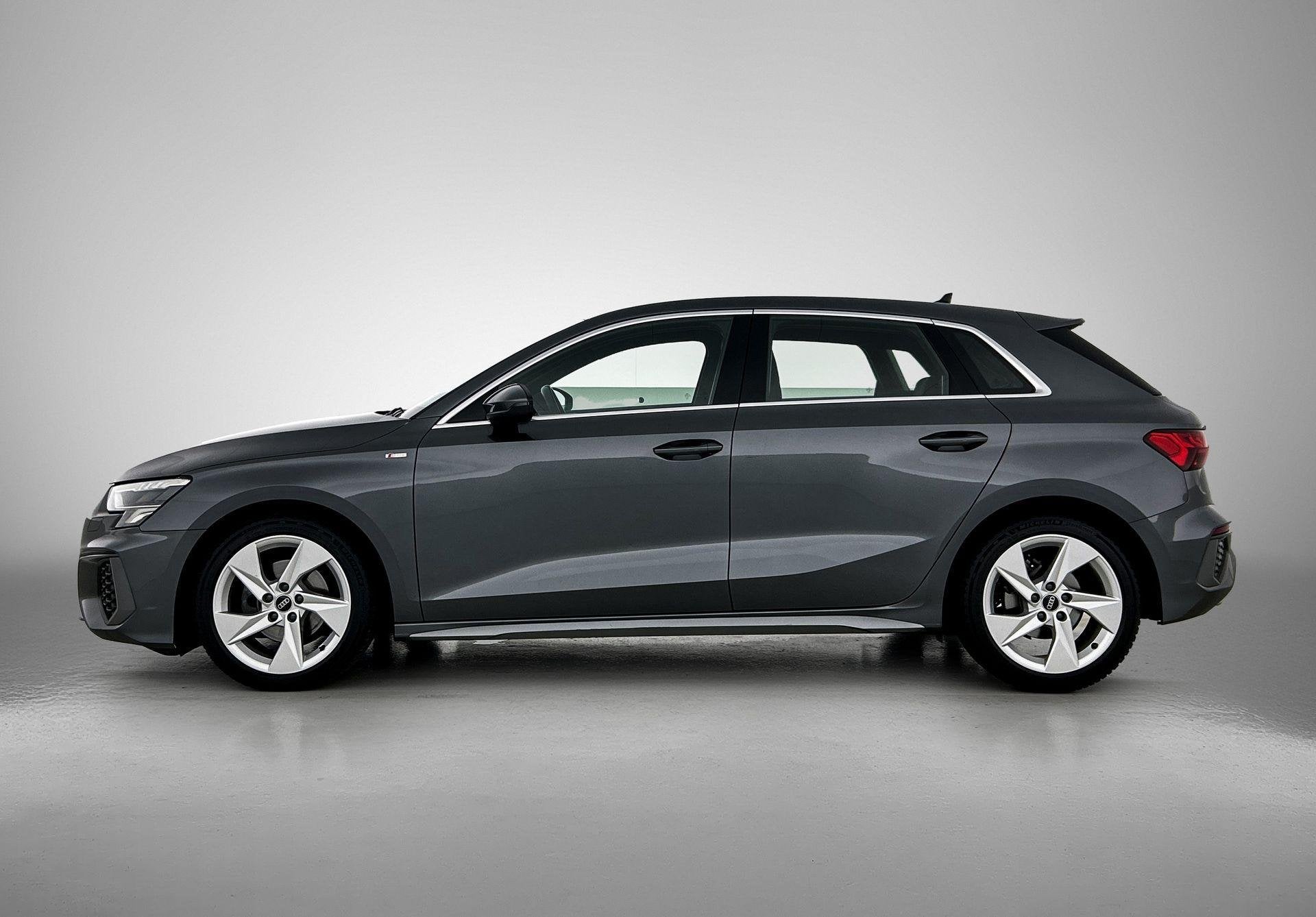 Audi A3 Sportback 30 TFSI S edition 110 PK | Automaat | Navi, Auto's, Gebruikt, Leder en Stof, Origineel Nederlands, Bedrijf
