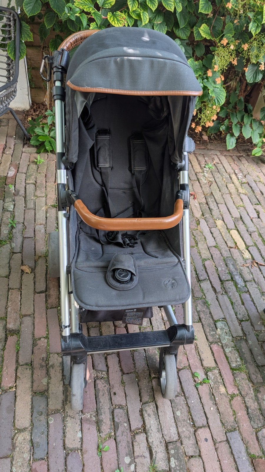 Mutsy Nexo Buggy - Cognacbruin/Zwart, Gebruikt, Verstelbare duwstang, Mutsy, Ophalen