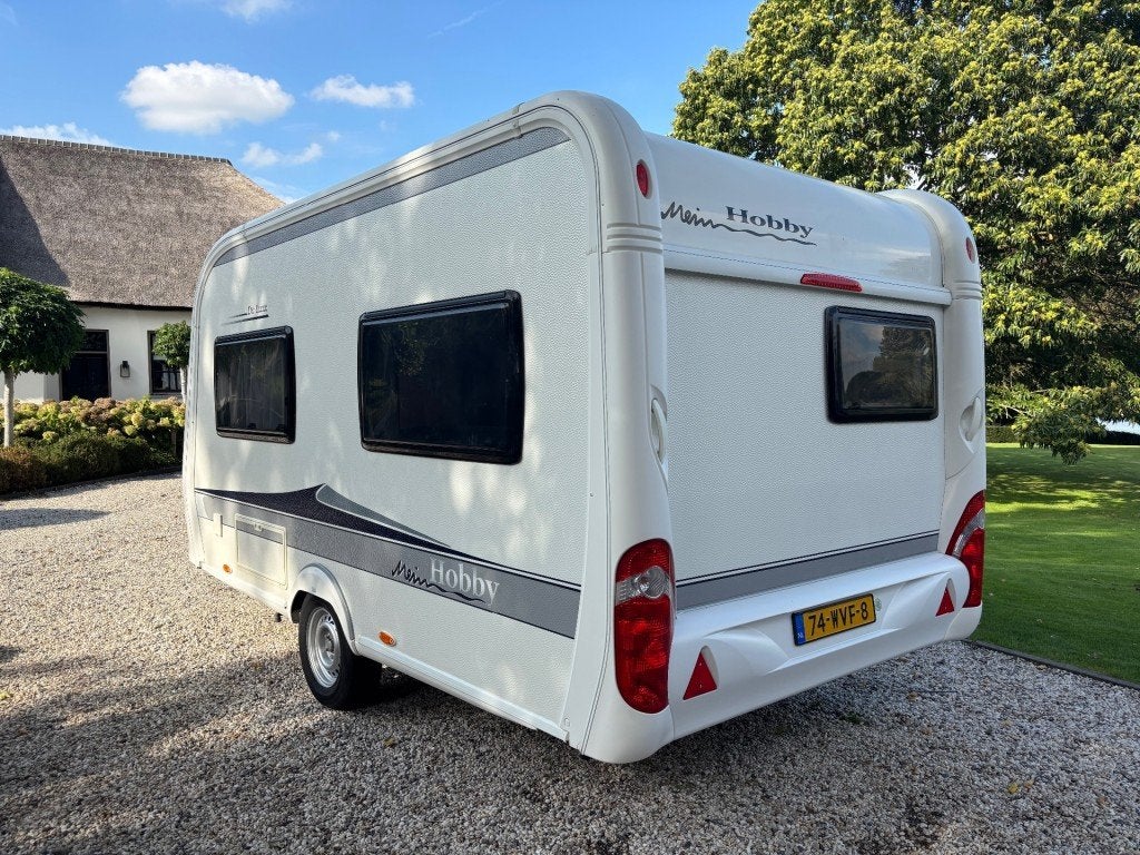 Hobby DE LUXE 400 SFE/VOORTENT/LUIFEL, Arald Striewski GmbH, Harald-Striewski-Straße 15, 24787 Fockbek Rendsburg, Hobby, Hobby Wohnwagenwerk Ing.
