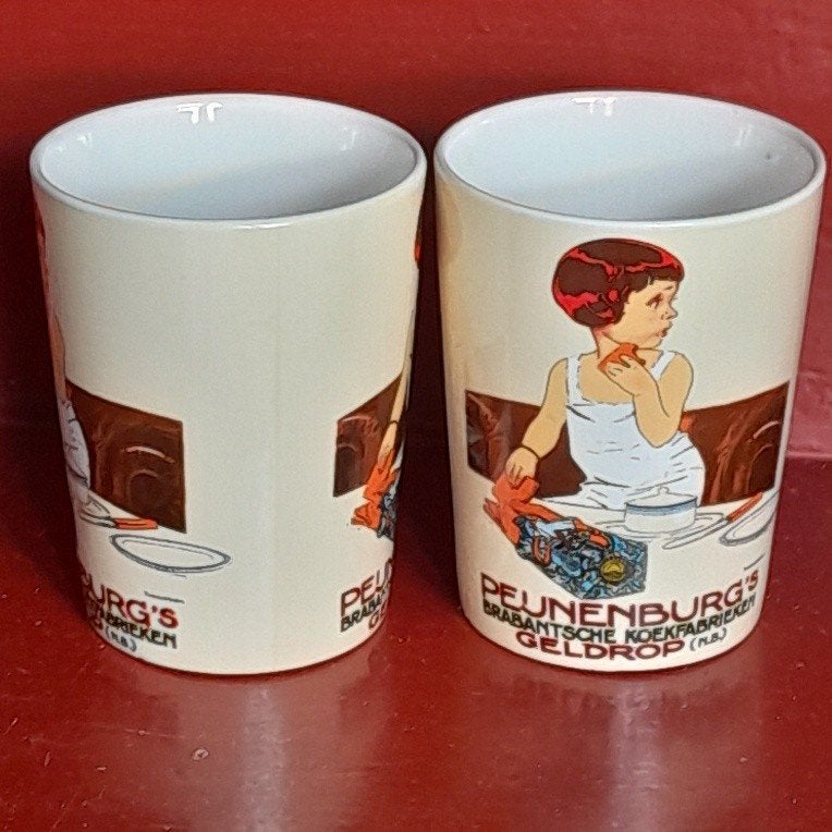 2 bekers Peijnenburg, Gebruikt, Keramiek, Overige typen, Ophalen of Verzenden