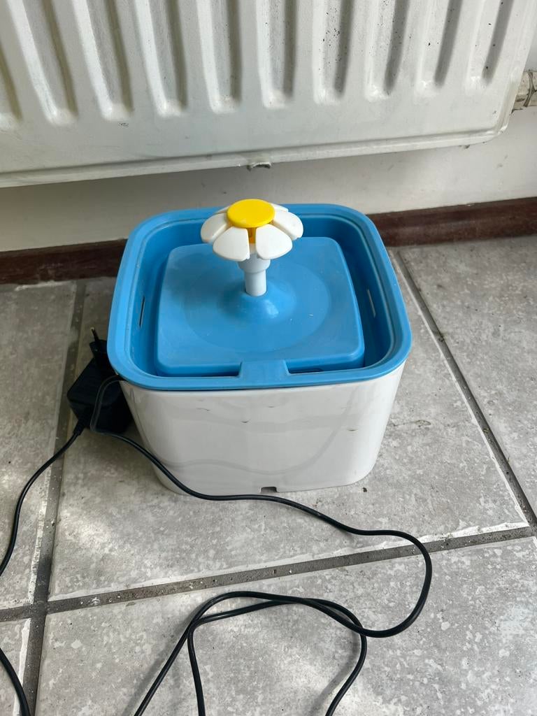 kattenwaterbak, Dieren en Toebehoren, Ophalen of Verzenden, Zo goed als nieuw