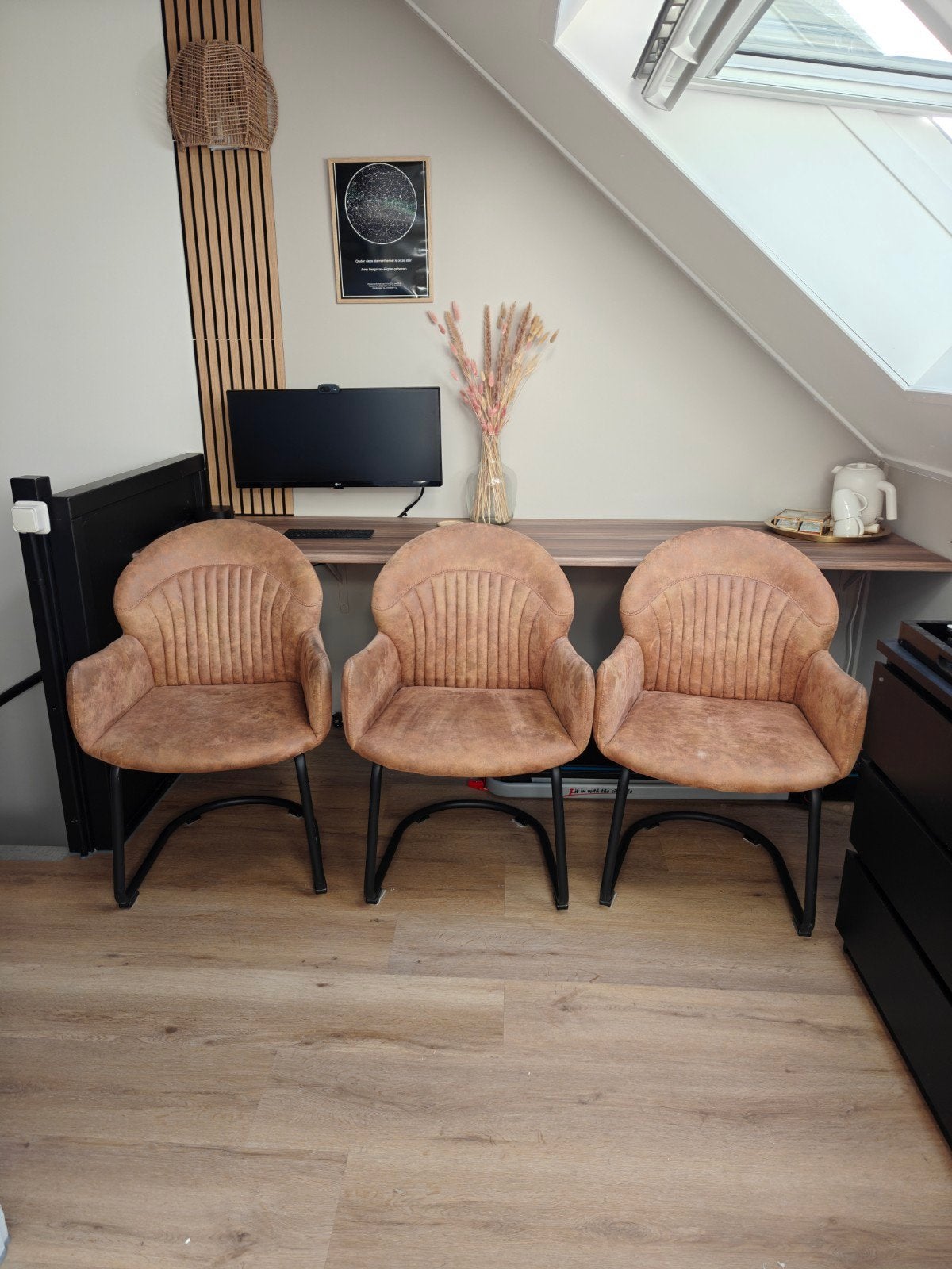 3 cognac kleurige eetkamerstoelen van MX Sofa, Ophalen, Bruin