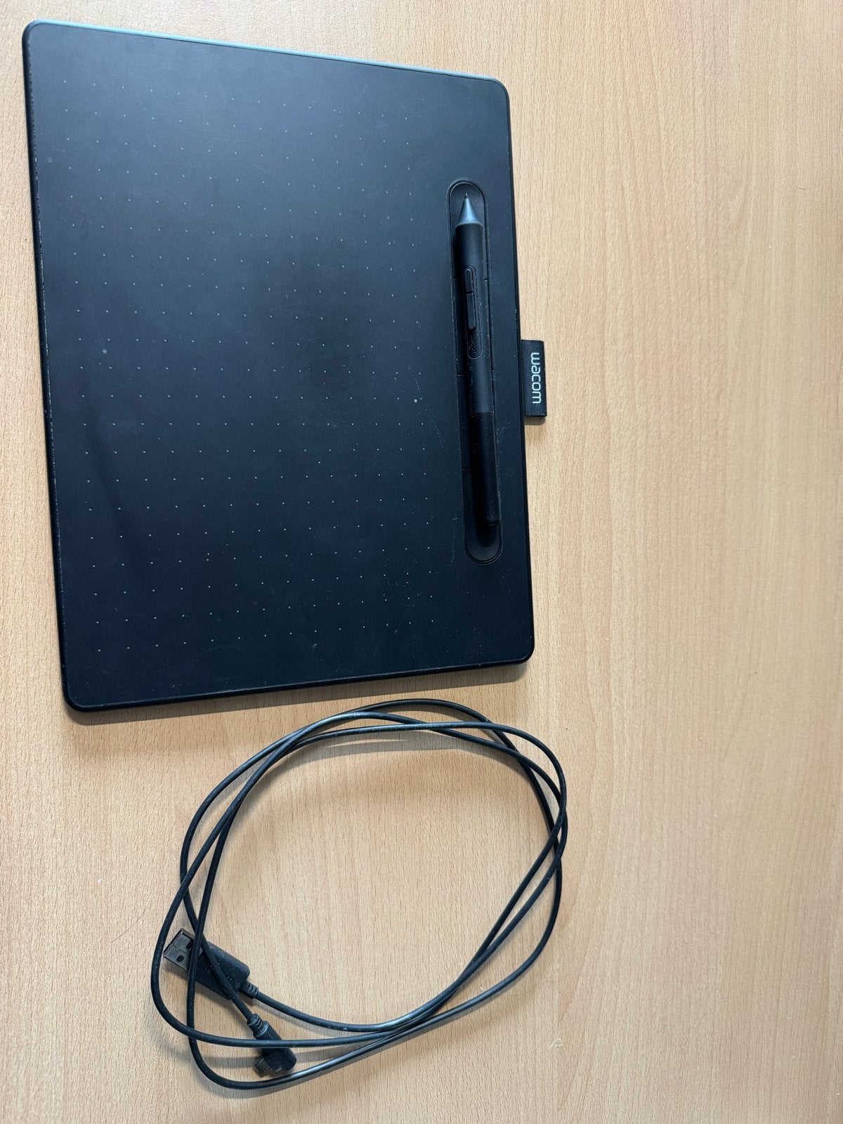 Wacom Intuos CTL-6100 tekentablet met pen en kabel, Computers en Software, Ophalen, Zo goed als nieuw, Bedraad