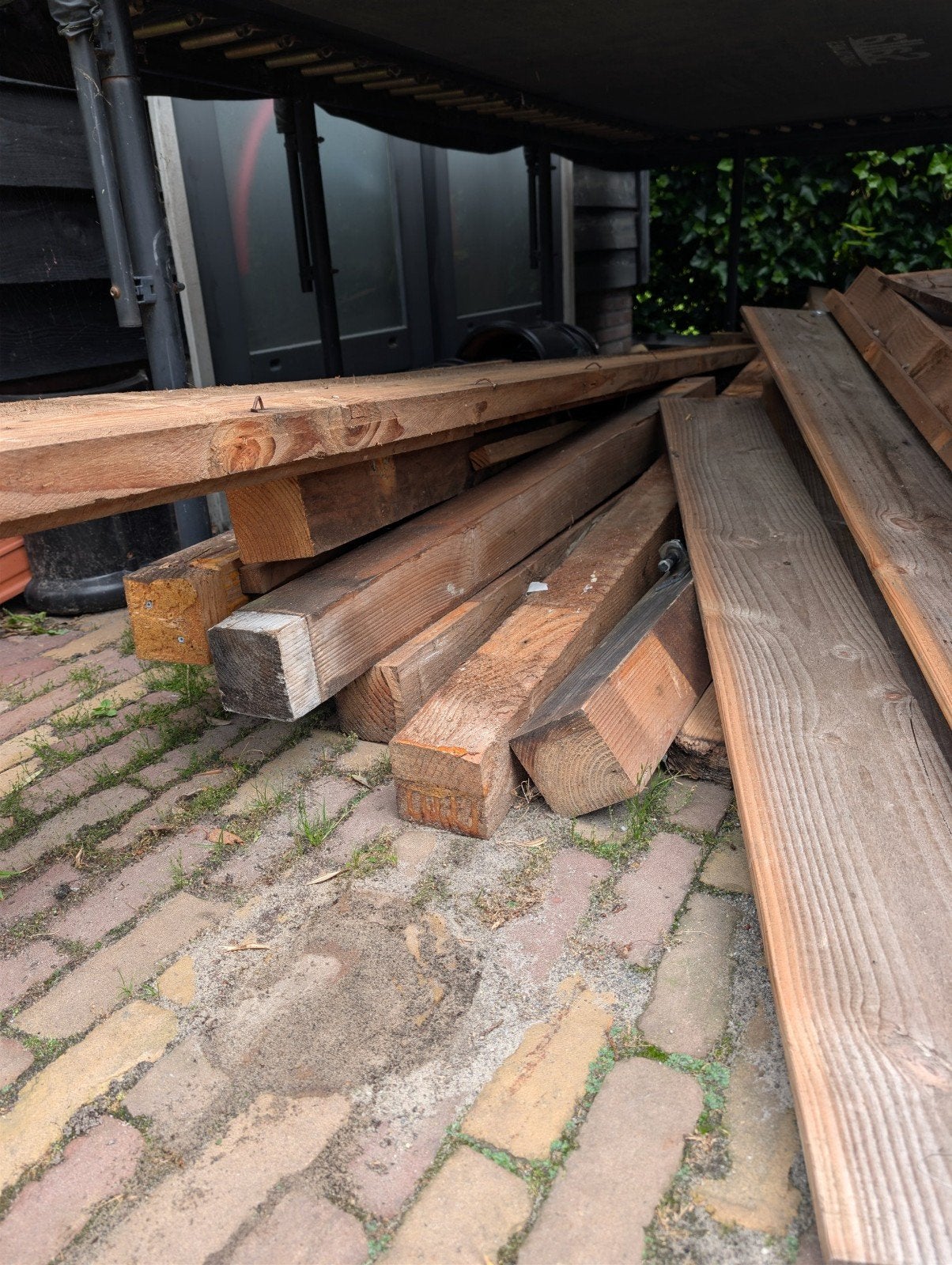 partij douglas sloophout. voornamelijk balk van 10x10, Gebruikt, 25 tot 50 mm, Ophalen of Verzenden, 200 tot 250 cm