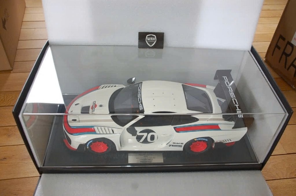 SALE !! 1:8 Minichamps Porsche 935/19 #70 Martini NEW WRH, Hobby en Vrije tijd, Modelauto's | 1:5 tot 1:12, Ophalen, Nieuw, 1:5 t/m 1:8