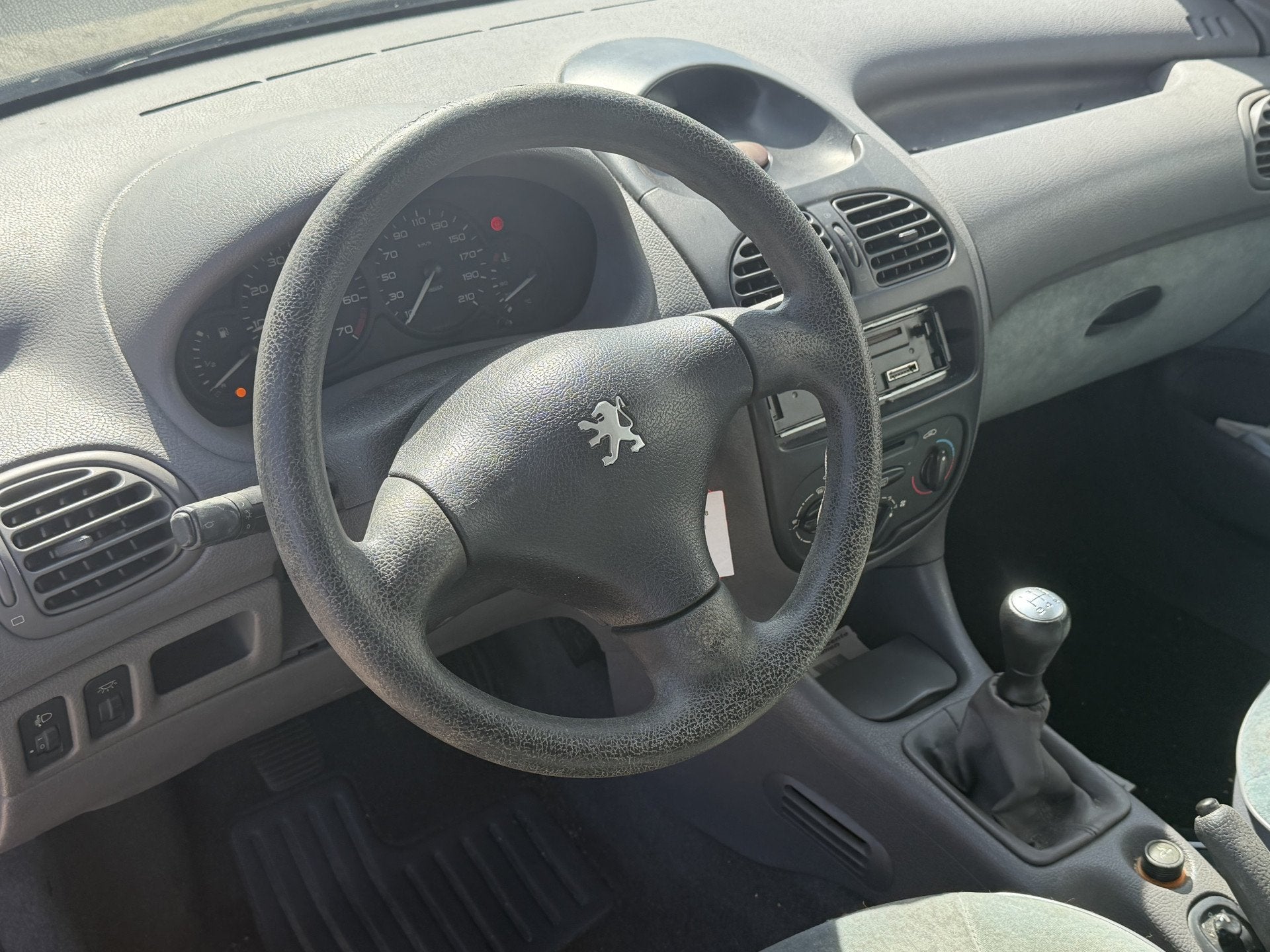Peugeot 206 1.4 XT | Nieuw binnen! | Zo mee | Inruilkoopje |, Auto's, Voorwielaandrijving, 1360 cc, Zwart, Origineel Nederlands